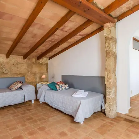 Garrovar Beautiful House For 6 People Located In Heart Of Old Town Pollenca
