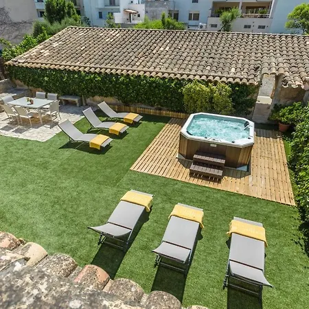 Garrovar Beautiful House For 6 People Located In Heart Of Old Town Villa Pollenca