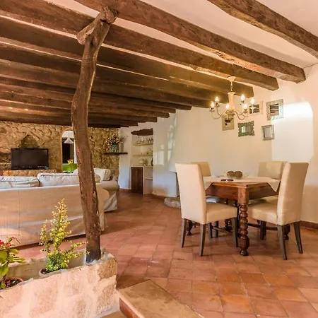 Garrovar Beautiful House For 6 People Located In Heart Of Old Town Villa Pollenca