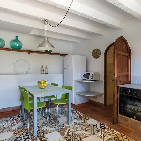 Garrovar Beautiful House For 6 People Located In Heart Of Old Town * Pollenca